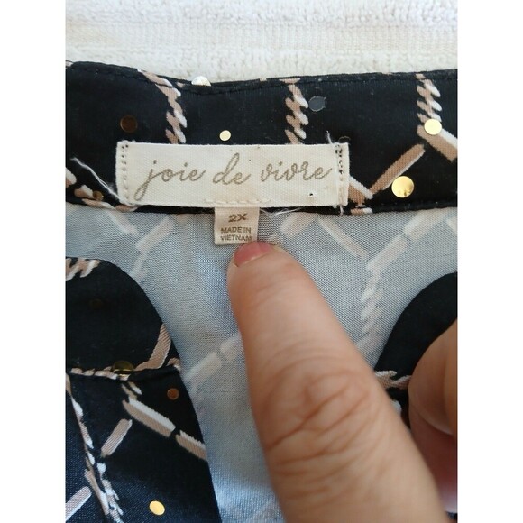 JOIE DE VIVRE WOMENS BLOUSE  TOP PLUS SIZE 2X BLACK  GOLD SLEEVELESS HENLEY NECK - Picture 11 of 13